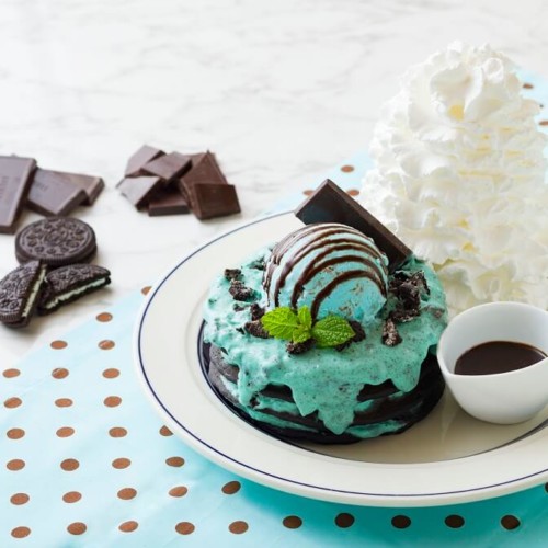 エッグスンシングス原宿店限定 チョコミントパンケーキ
