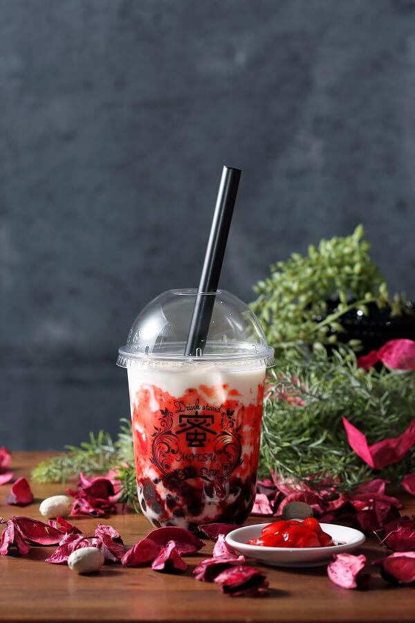 『Drink Stand 蜜 -MITSU-』赤坂店 黒糖タピオカイチゴミルク