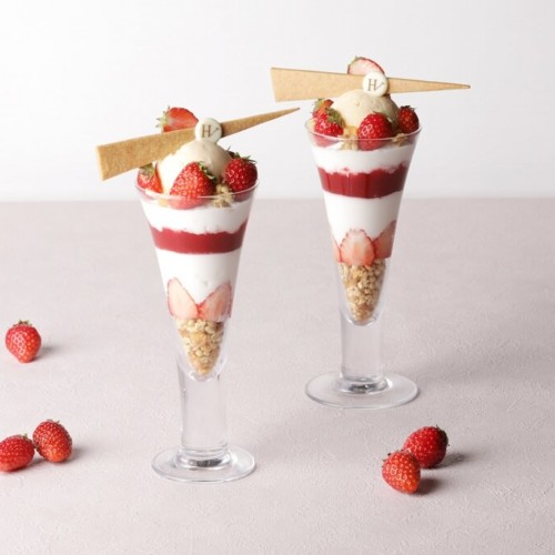 ユーゴ アンド ヴィクトール Festival de la Fraise パフェ フレーズ