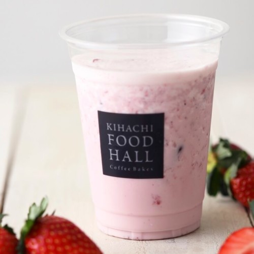 KIHACHI FOOD HALL Coffee Bakes ストロベリーミルクジュース