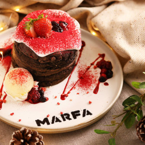 【期間限定】MARFA CAFEから「いちごのココアパンケーキ」発売!冬だけのプレミアムスイーツ