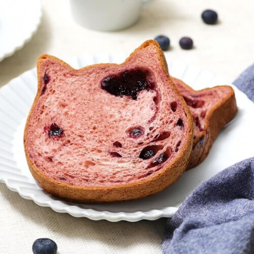 ねこねこ食パン ブルーベリー
