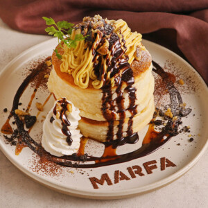 【期間限定】横浜モアーズMARFA CAFE で「さつまいものモンブランパンケーキ」と葡萄ドリンクを発売!