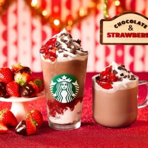 【新作】スターバックスでクリスマスシーズンスタート!第1弾『チョコレートストロベリーフェスティブフラペチーノ®』