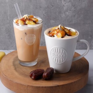 【期間限定】タリーズで「デーツ&カカオソイラテ」「デーツ&バナナロイヤルミルクティー」を発売!